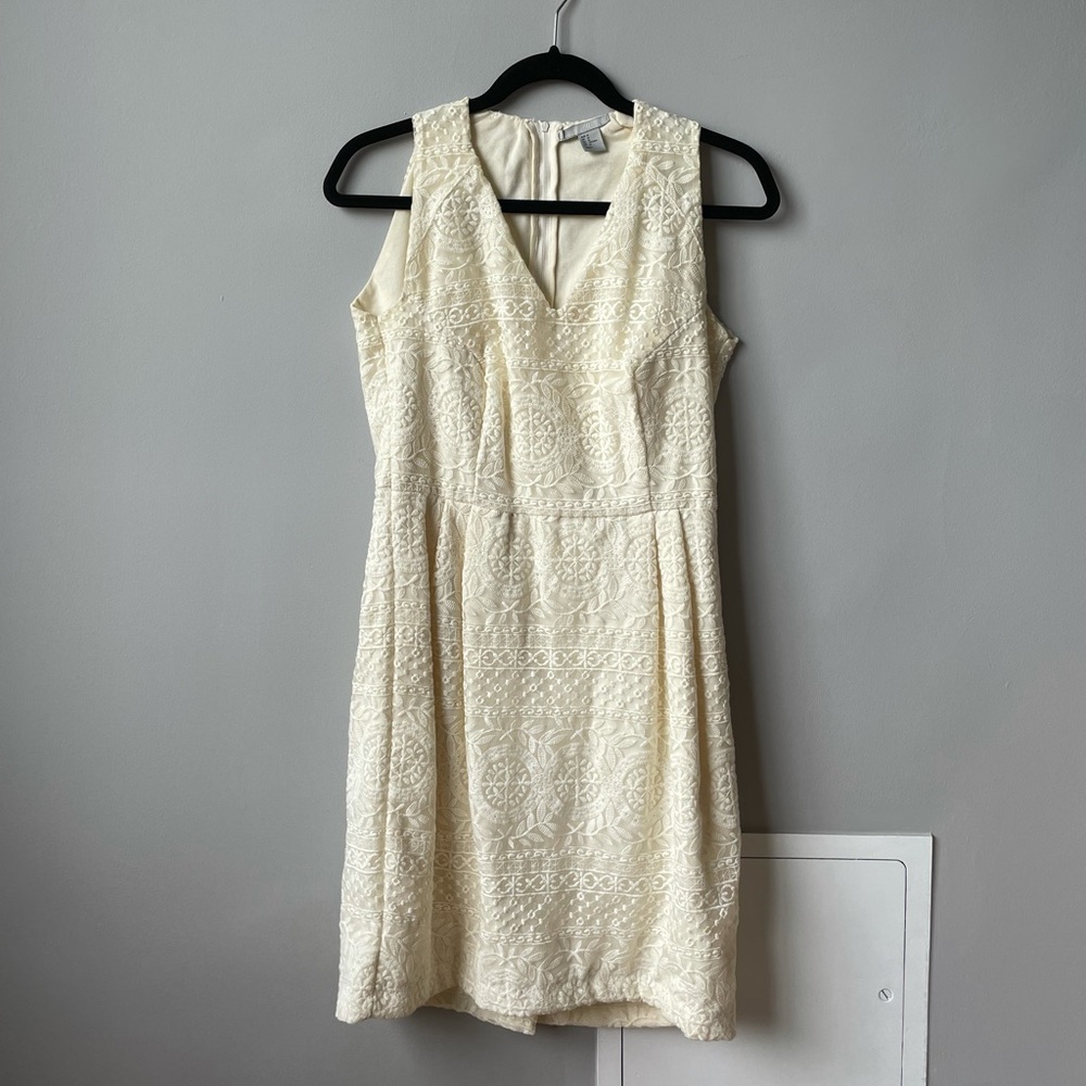H&M Embroidered Dress 🤍